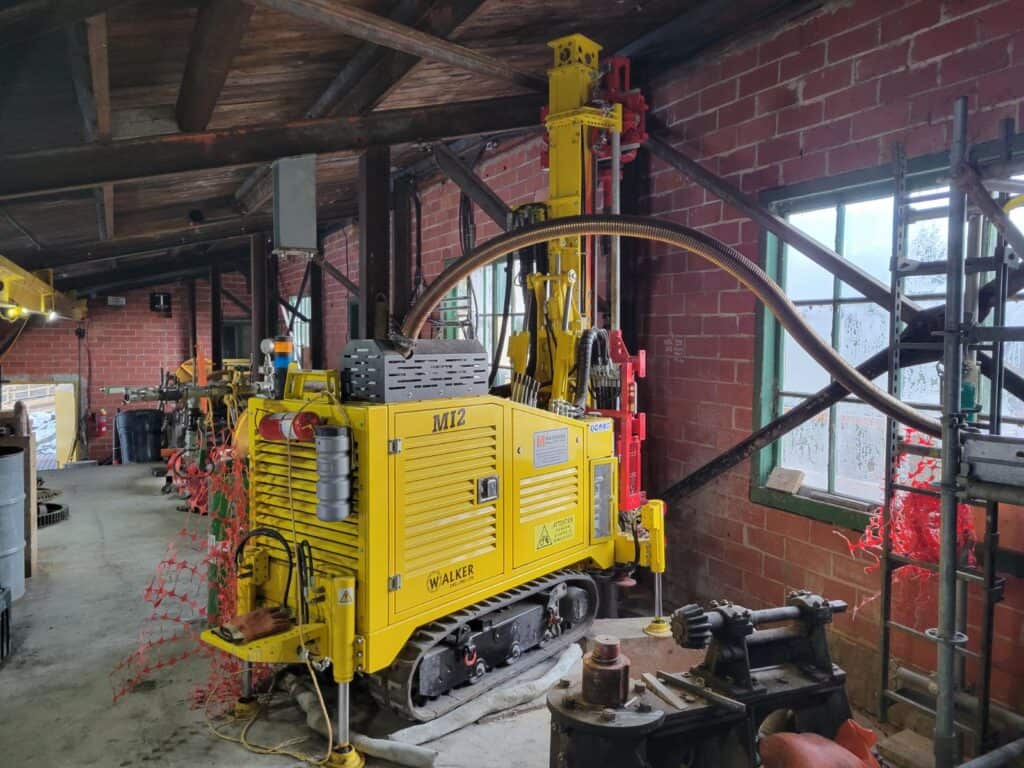 2601_Mi2 perforadora Massenza Drilling rigs