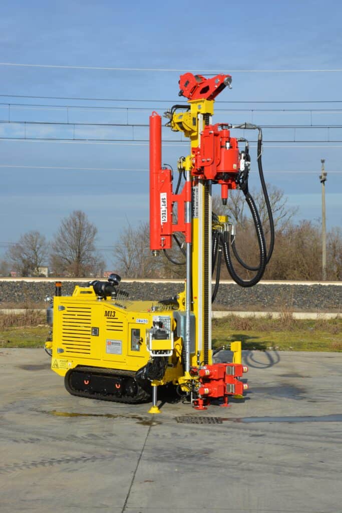 2654_Mi3 perforadora Massenza Drilling Rigs