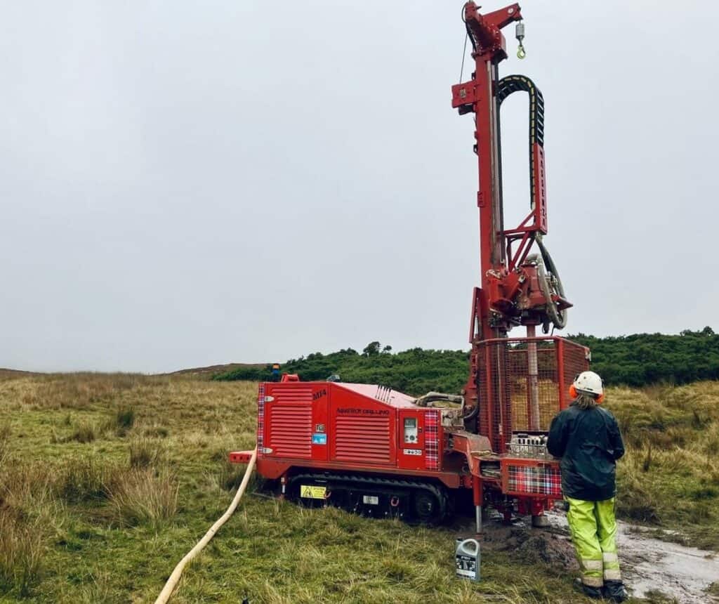 2672 Mi4 perforadora Massenza drilling rigs sitio de trabajo Reino Unido 2024