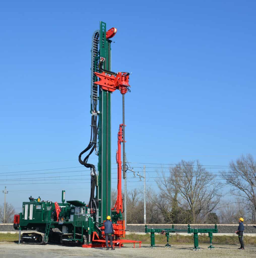 2690_Mi45 perforadora Massenza Drilling Rigs