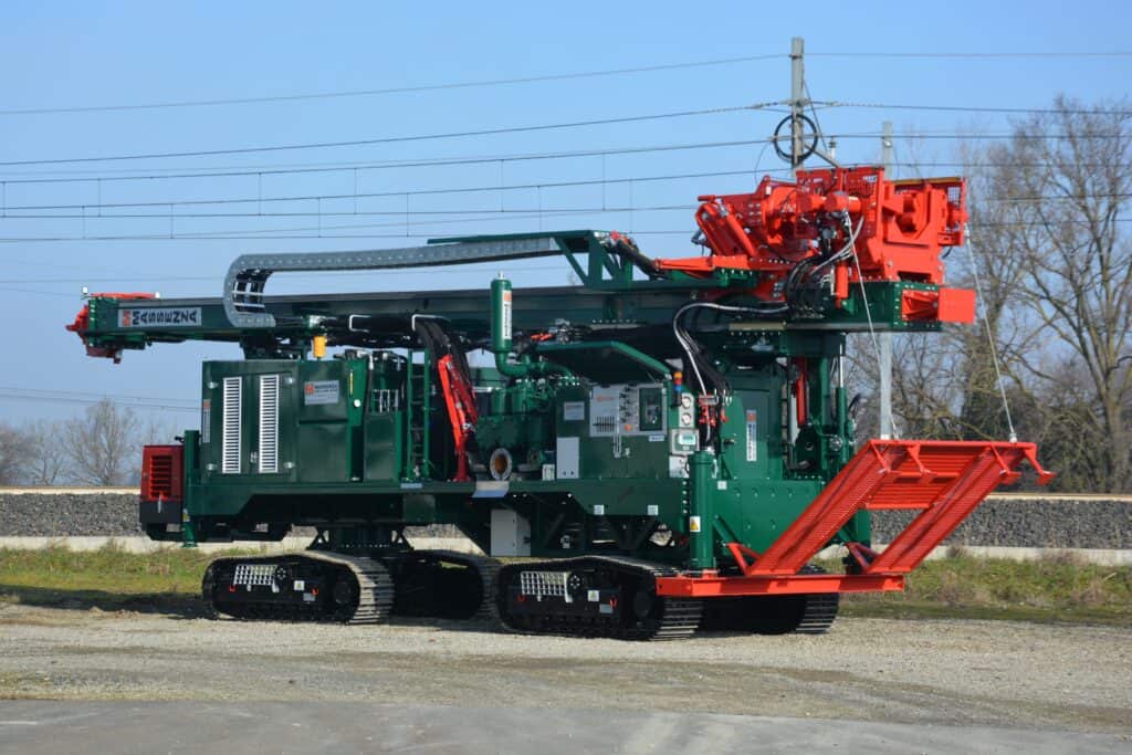 2690_Mi45 perforadora Massenza Drilling Rigs