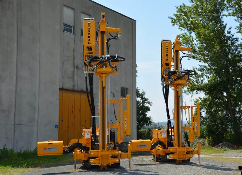 2698_Mi5 perforadora Massenza Drilling rigs