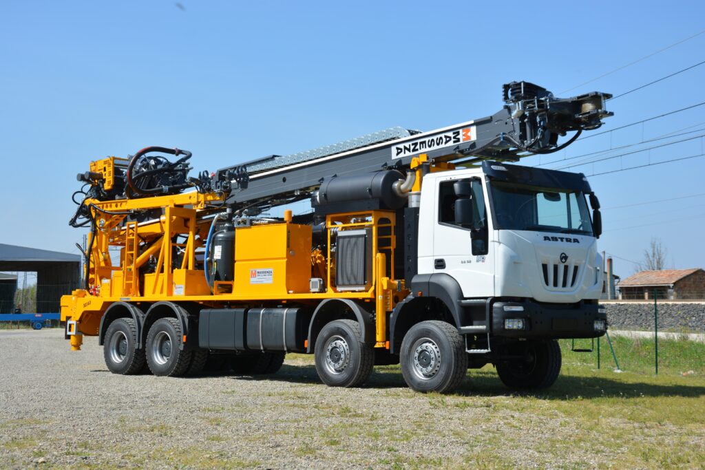 2650_Mi12_perforadora Massenza Drilling Rigs