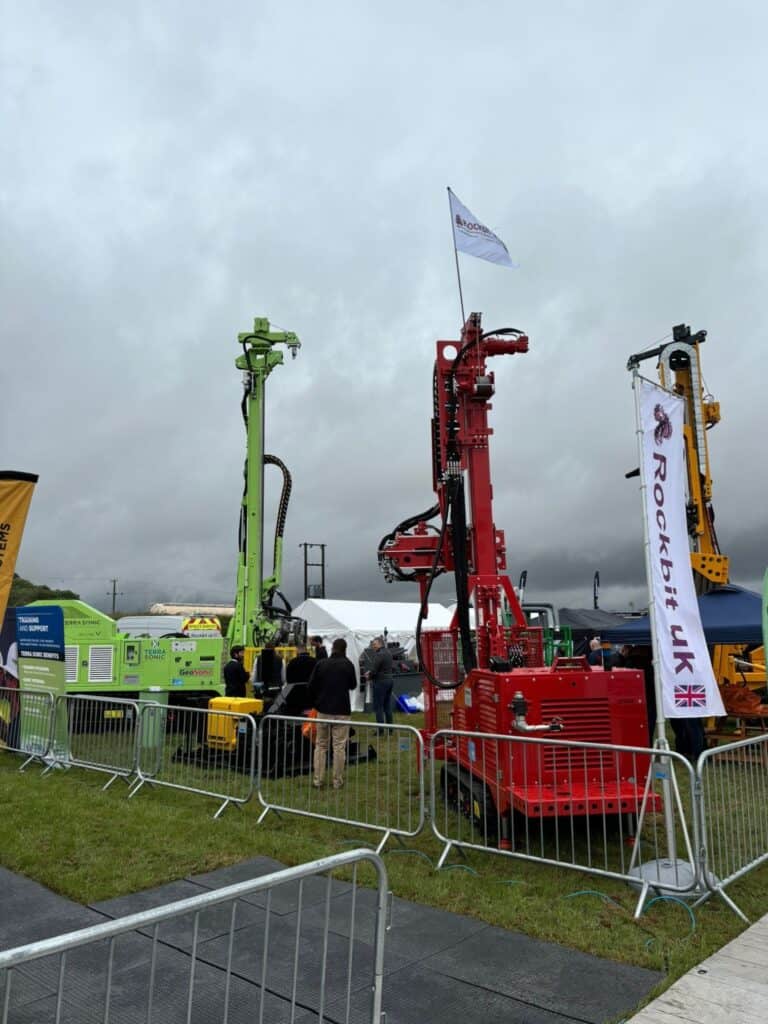 Massenza_Drilling Rigs caseta_Geotechnica Reino Unido_2024